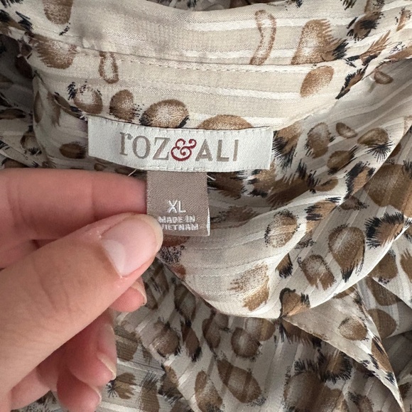 Roz & Ali Animal Print Sheer Blouse - Picture 8 of 10
